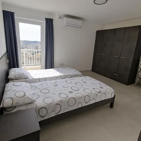2 Bedroom Penthouse In Bugibba *