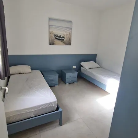 2 Bedroom Penthouse In Bugibba Lejlighed